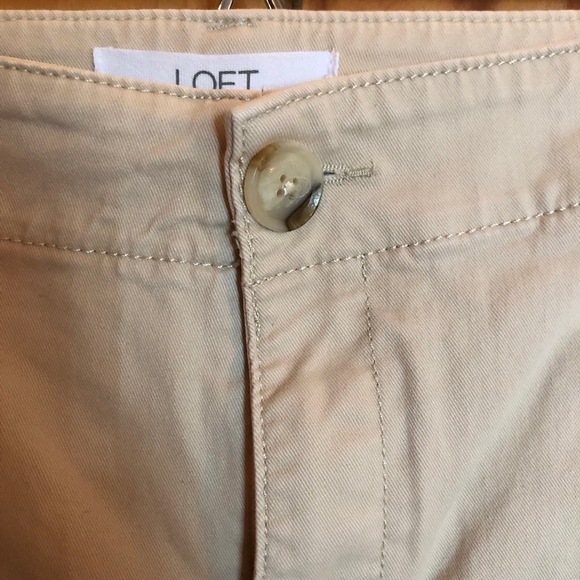 LOFT The Monroe Bermuda Short Women’s Size 8 Classic Light Khakis Minimalist - Picture 5 of 16